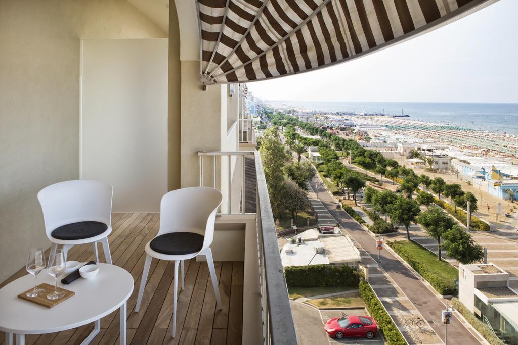Luxury Suites Collection - Milano 33 Riccione Exterior foto